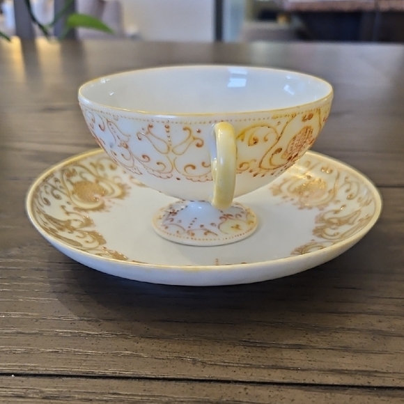 Vintage Teacup and Saucer Set - Cream And Gold - Handpainted - Picture 2 of 14